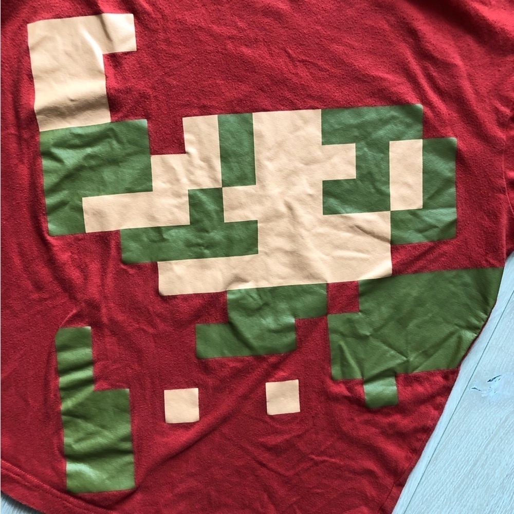 Uniqlo UT Nintendo Super Mario T-Shirt - Picture 5 of 11